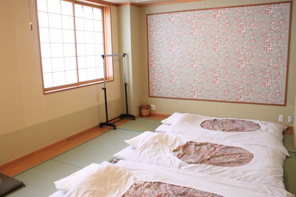 Business Hotel Ekimae Hakodate Eksteriør billede