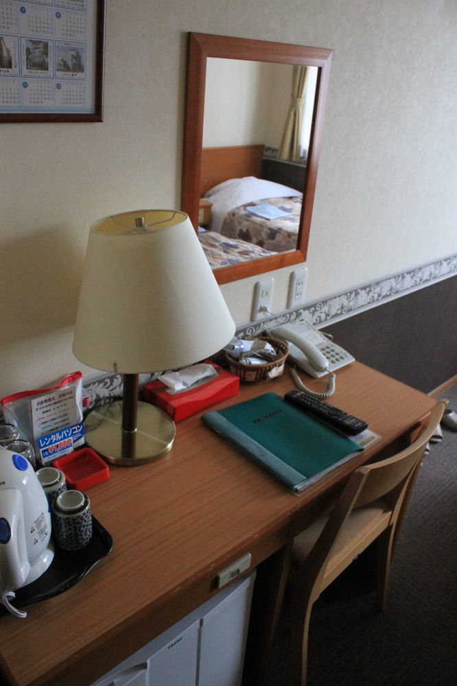 Business Hotel Ekimae Hakodate Eksteriør billede